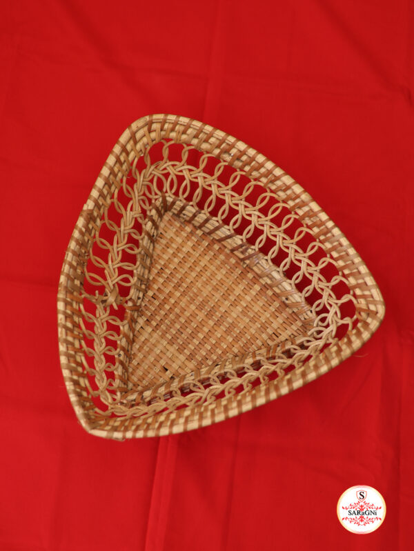 Cane Tiangular Tray/Basket